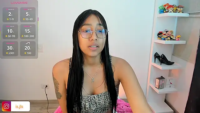 Snapshot of isa_bellaa0 chatting on November 11, 2025, 11:10 am isa bellaa0 online show from November 11, 2025, 11:10 am