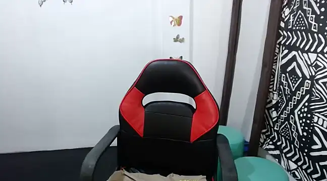 felinas6969 online show from January 10, 2025, 11:50 pm