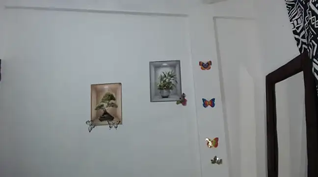 felinas6969 online show from February 5, 2025, 12:53 am