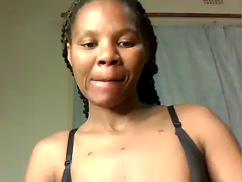 Snapshot of MAZINGDIVA1994 chatting on September 8, 2025, 8:41 pm MAZINGDIVA1994 online show from September 8, 2025, 8:41 pm