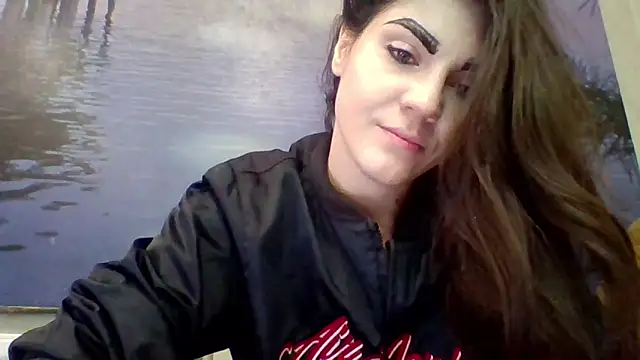 AliceTailor online show from May 6, 2026, 6:52 am