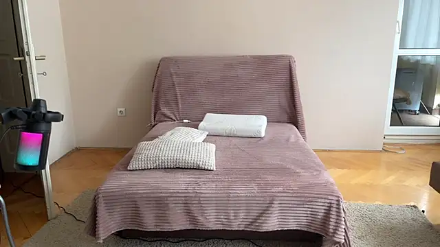 Snapshot of itsmaxxbaby_ chatting on November 7, 2025, 9:09 am itsmaxxbaby online show from November 7, 2025, 9:09 am