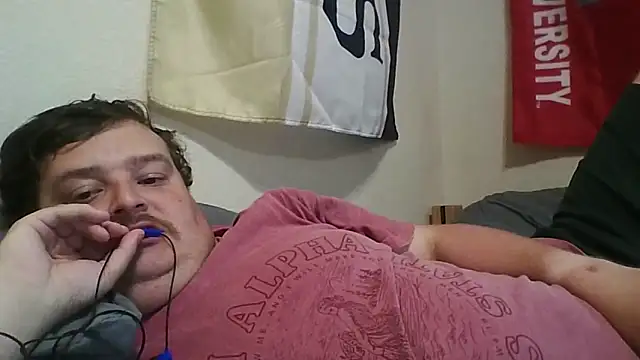 Snapshot of YelpedAverting chatting on September 9, 2025, 9:14 pm YelpedAverting online show from September 9, 2025, 9:14 pm