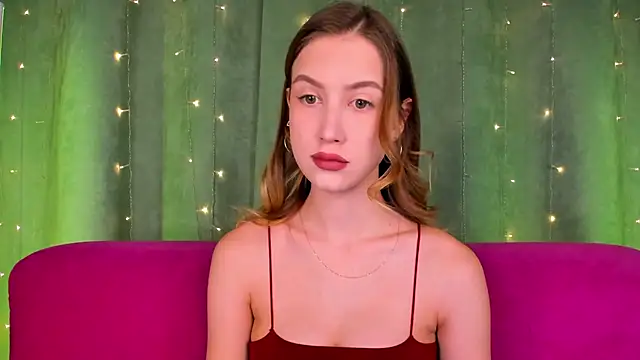 Snapshot of VitalinaBlue chatting on November 14, 2025, 11:24 pm VitalinaBlue online show from November 14, 2025, 11:24 pm