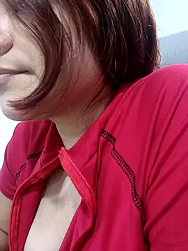 ZUCAAT online show from January 9, 2026, 3:53 am