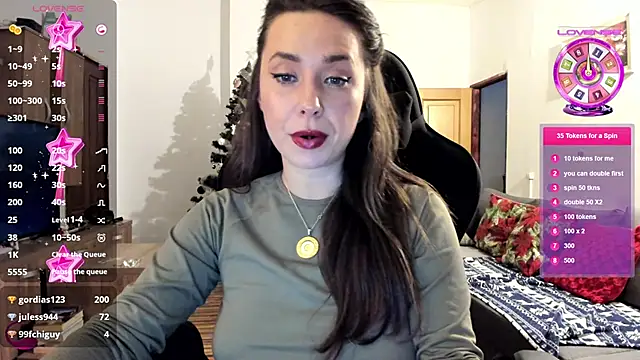 Snapshot of PlayfulGoddess chatting on February 4, 2025, 7:11 pm PlayfulGoddess online show from February 4, 2025, 7:11 pm
