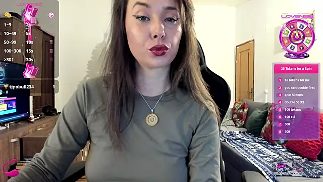 Snapshot of PlayfulGoddess chatting on February 5, 2025, 3:09 pm PlayfulGoddess online show from February 5, 2025, 3:09 pm