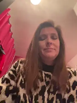Snapshot of Lwhite1 chatting on January 14, 2025, 5:56 pm Lwhite1 online show from January 14, 2025, 5:56 pm