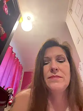 Snapshot of Lwhite1 chatting on March 19, 2025, 6:12 pm Lwhite1 online show from March 19, 2025, 6:12 pm