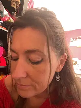 Snapshot of Lwhite1 chatting on September 30, 2025, 3:50 pm Lwhite1 online show from September 30, 2025, 3:50 pm