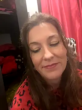 Snapshot of Lwhite1 chatting on October 18, 2025, 9:59 pm Lwhite1 online show from October 18, 2025, 9:59 pm