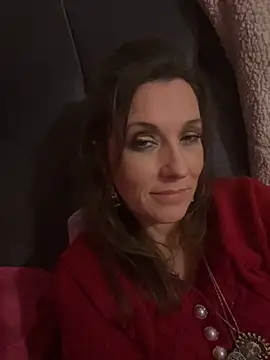 Snapshot of Lwhite1 chatting on November 8, 2025, 12:55 am Lwhite1 online show from November 8, 2025, 12:55 am