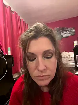 Snapshot of Lwhite1 chatting on November 10, 2025, 11:04 pm Lwhite1 online show from November 10, 2025, 11:04 pm