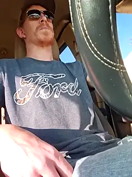 REDHAMMER  online show from November 12, 2025, 9:14 pm