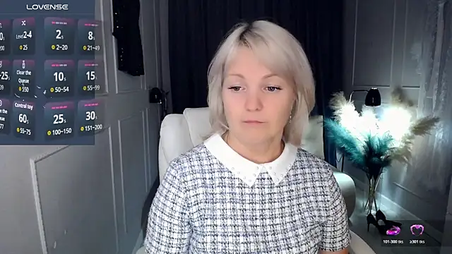 Juarnea online show from November 26, 2025, 10:00 pm