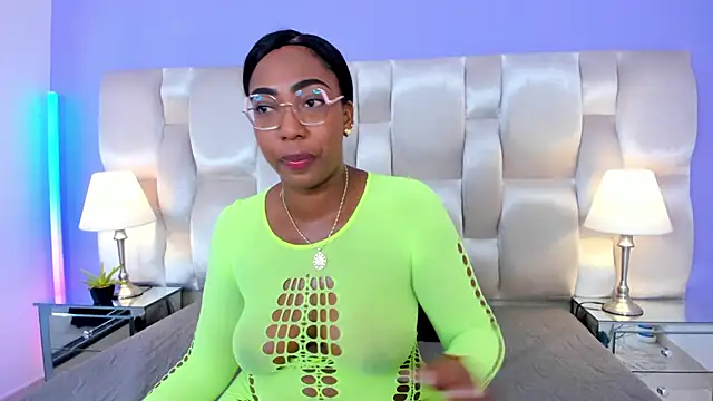 Snapshot of dirtyvictoria chatting on October 14, 2025, 1:12 pm dirtyvictoria online show from October 14, 2025, 1:12 pm