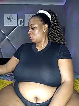 CocoBootyyy online show from April 18, 2026, 2:37 am