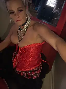 Snapshot of vixendoll87 chatting on February 6, 2026, 7:02 am vixendoll87 online show from February 6, 2026, 7:02 am