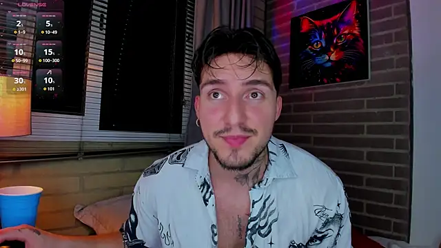 liam oficial02 online show from July 13, 2026, 3:20 am