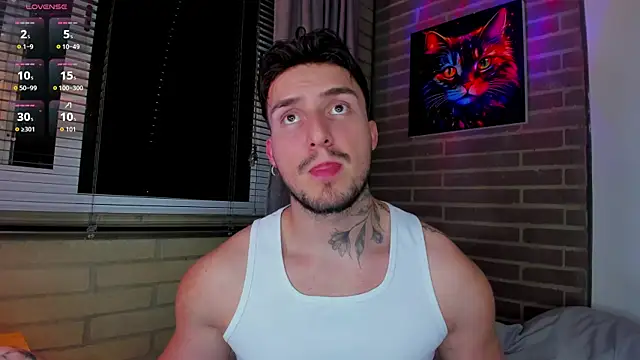 liam oficial02 online show from July 14, 2026, 2:27 am