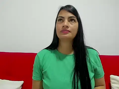 SamanthaBeke online show from April 15, 2026, 2:07 am