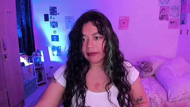 StephaniFox online show from December 19, 2024, 11:57 pm