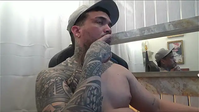 Angel sex latin online show from October 23, 2025, 4:56 am