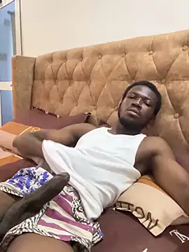 sknzy09 online show from September 28, 2025, 2:11 pm