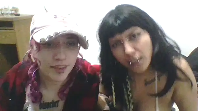 Snapshot of toxikkka chatting on September 23, 2025, 3:59 pm toxikkka online show from September 23, 2025, 3:59 pm