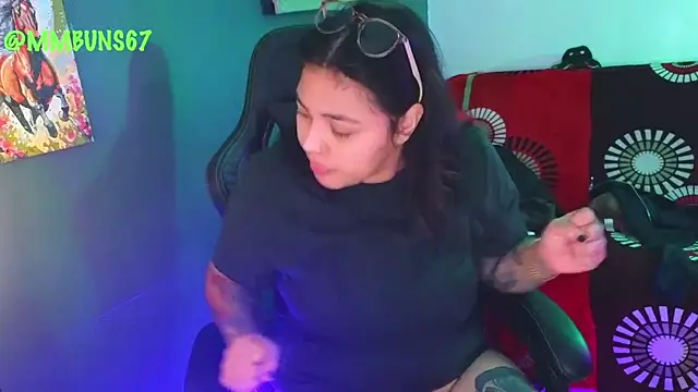 miacanela xo online show from October 5, 2025, 12:42 am