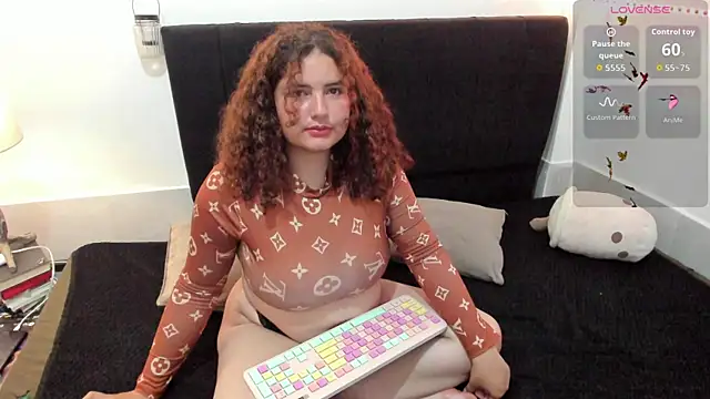 Manina Molly  online show from October 4, 2025, 8:40 pm