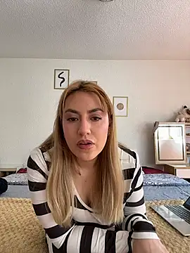 Alexxabootty online show from November 6, 2025, 7:15 pm