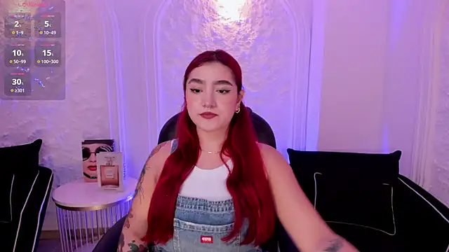 ViolettCastel online show from October 16, 2025, 6:53 pm