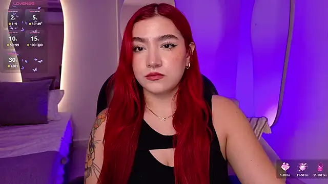 ViolettCastel online show from November 27, 2025, 7:27 pm