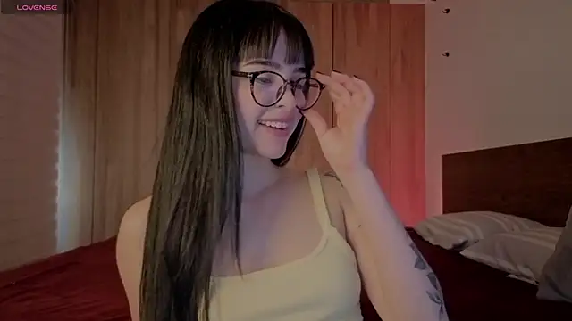 Roxxy mora online show from June 17, 2026, 10:21 pm