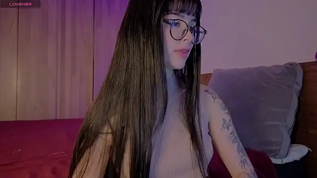 Roxxy mora online show from June 25, 2026, 10:25 pm