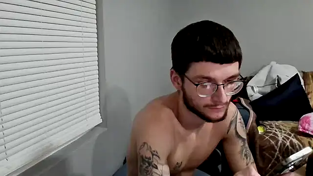 Snapshot of hungkubenski chatting on December 2, 2025, 2:17 am hungkubenski online show from December 2, 2025, 2:17 am