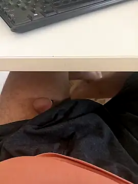 keral1234 online show from April 15, 2026, 6:20 am