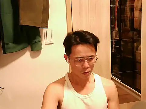 Snapshot of ker1ker chatting on February 8, 2025, 4:04 pm ker1ker online show from February 8, 2025, 4:04 pm