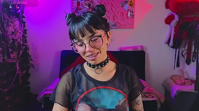 Snapshot of Dann_dan chatting on March 5, 2026, 4:30 am Dann dan online show from March 5, 2026, 4:30 am