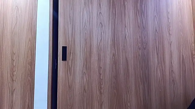 Molly ADY online show from October 20, 2025, 4:57 am