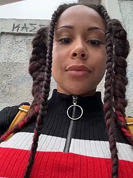 HaileyDiana online show from March 18, 2026, 3:04 pm