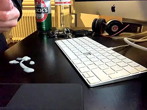 Snapshot of KendrickJiz chatting on September 18, 2025, 9:39 pm KendrickJiz online show from September 18, 2025, 9:39 pm