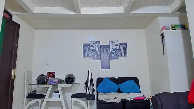 kerlysmith 24 online show from March 16, 2026, 11:47 am