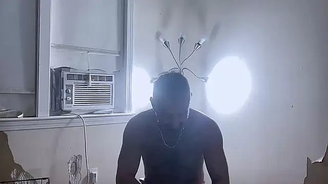 Snapshot of DaddySnowXX chatting on September 22, 2025, 2:02 am DaddySnowXX online show from September 22, 2025, 2:02 am