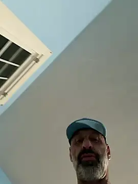 DaddySnowXX online show from June 14, 2026, 6:37 am
