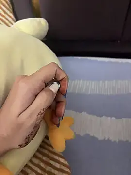 HotIndianCouple  8 online show from October 23, 2025, 11:24 pm