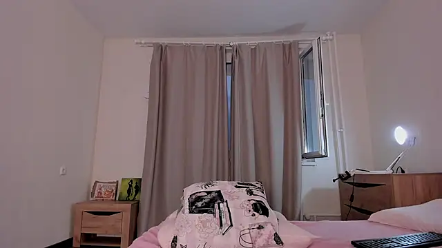 kate doroty online show from December 9, 2024, 1:13 pm