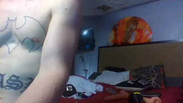 Snapshot of trash4cash chatting on October 19, 2025, 5:57 pm trash4cash online show from October 19, 2025, 5:57 pm