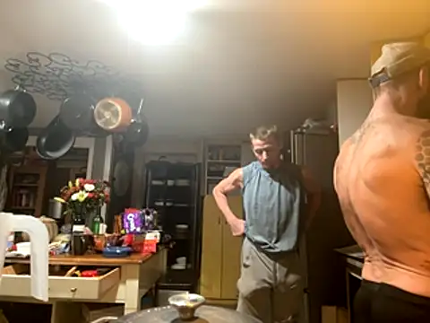 Snapshot of trash4cash chatting on November 1, 2025, 11:40 pm trash4cash online show from November 1, 2025, 11:40 pm